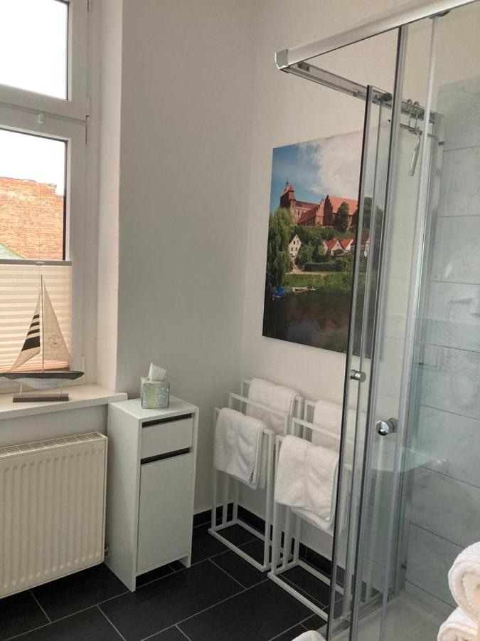 Das Bilderbuchcafe - Ferien - Apartment No 3 - Markt 7 Havelberg Exteriér fotografie