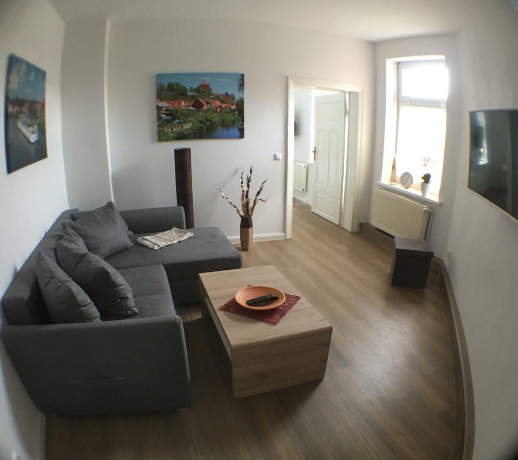 Das Bilderbuchcafe - Ferien - Apartment No 3 - Markt 7 Havelberg Exteriér fotografie